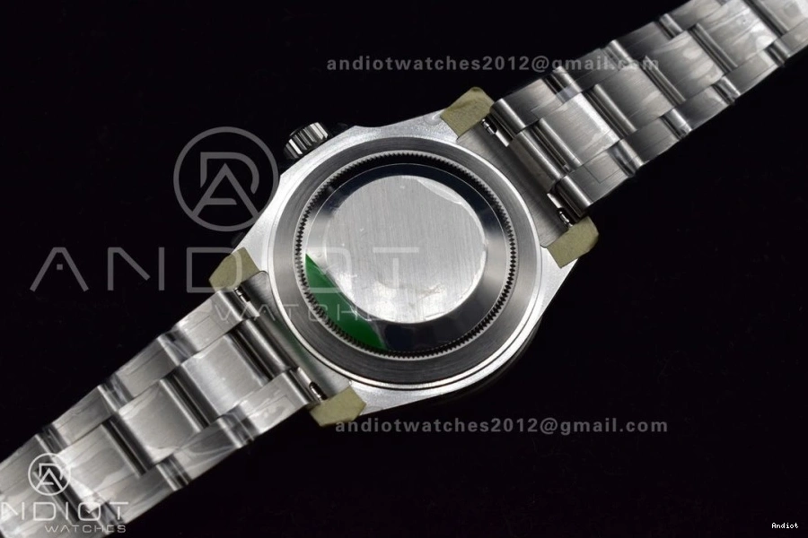 on ARF1:1 Bracelet Edition Best LV Submariner Steel 16610 Green 904L SS SH3135 V 1140 Seasonal 0722